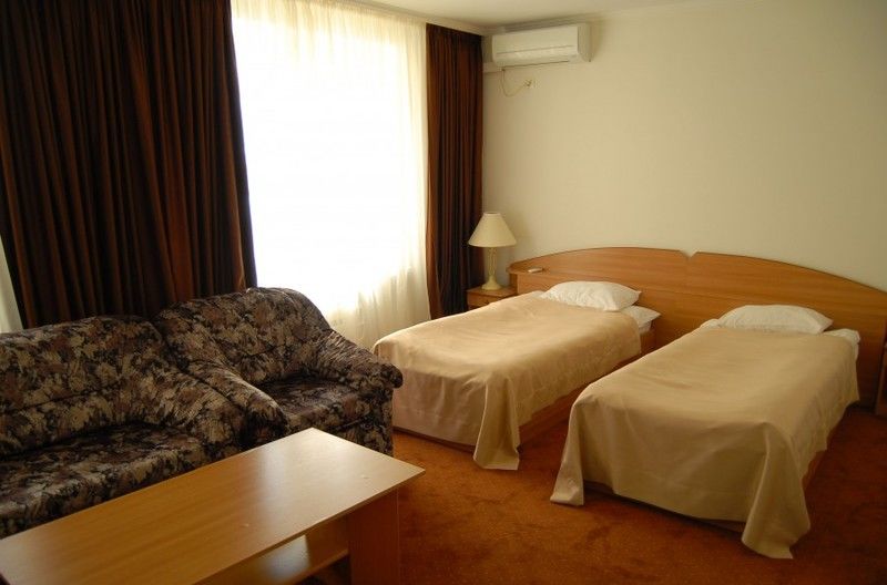 Hotel Kharkov エクステリア 写真