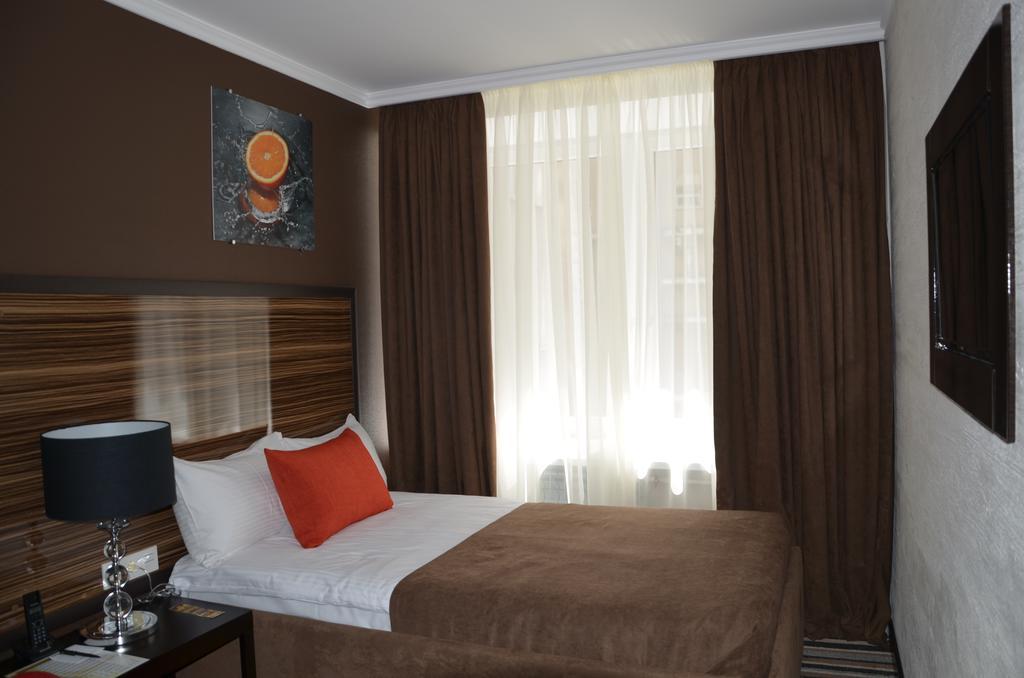 Hotel Kharkov エクステリア 写真