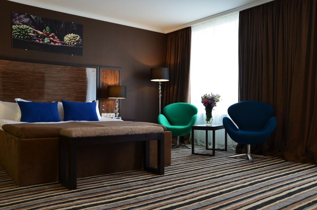 Hotel Kharkov エクステリア 写真