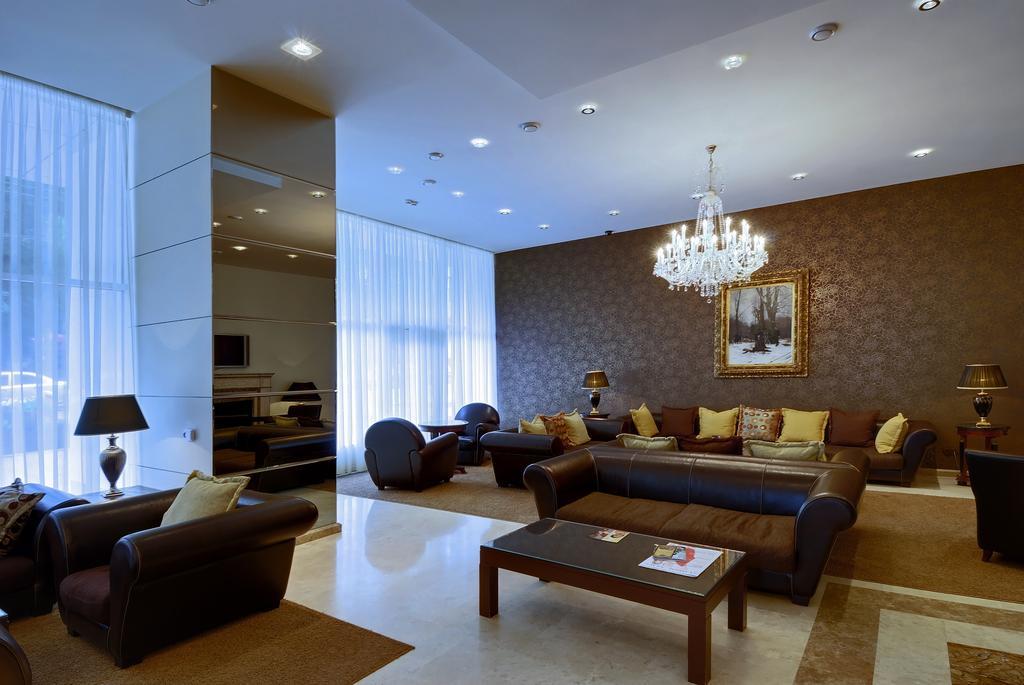 Hotel Kharkov エクステリア 写真