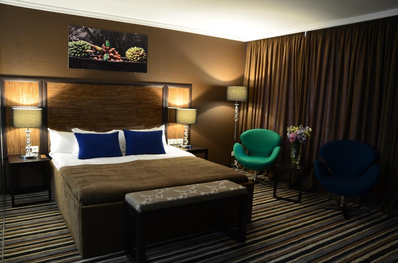 Hotel Kharkov エクステリア 写真