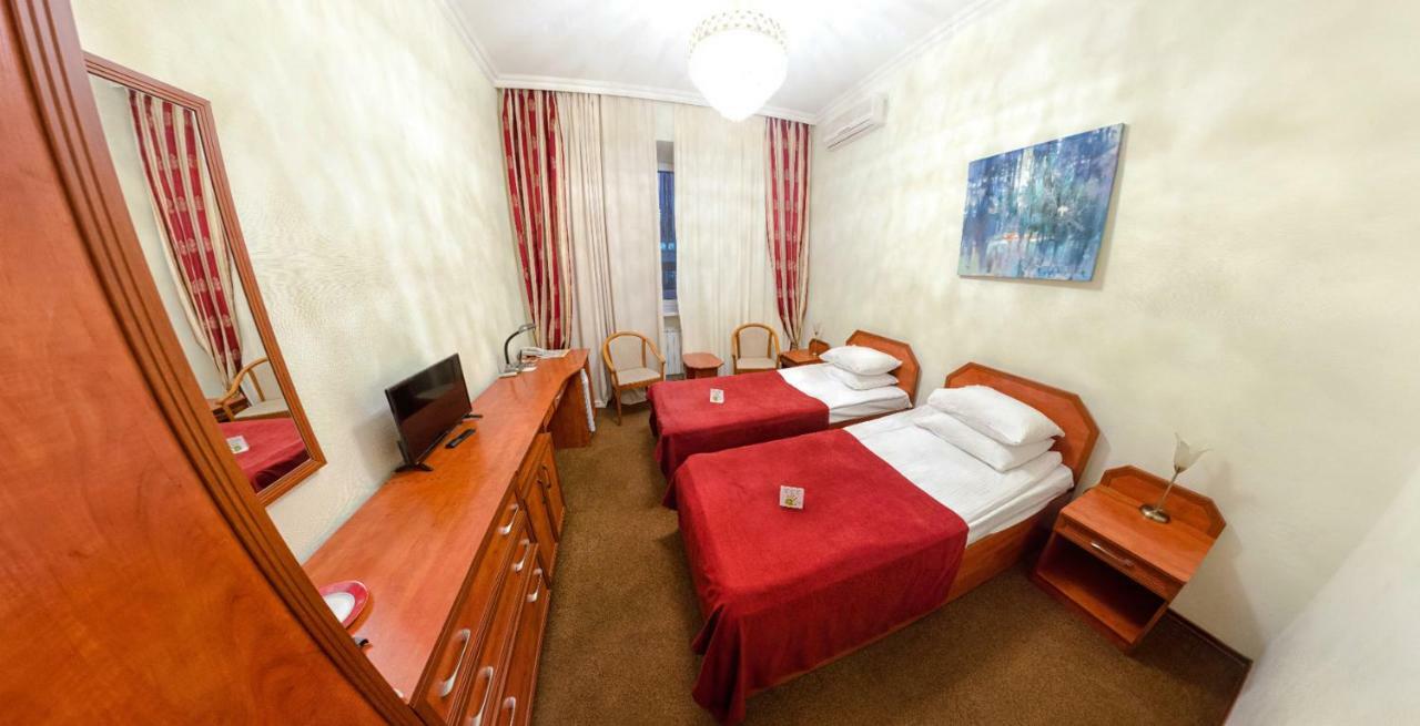 Hotel Kharkov エクステリア 写真