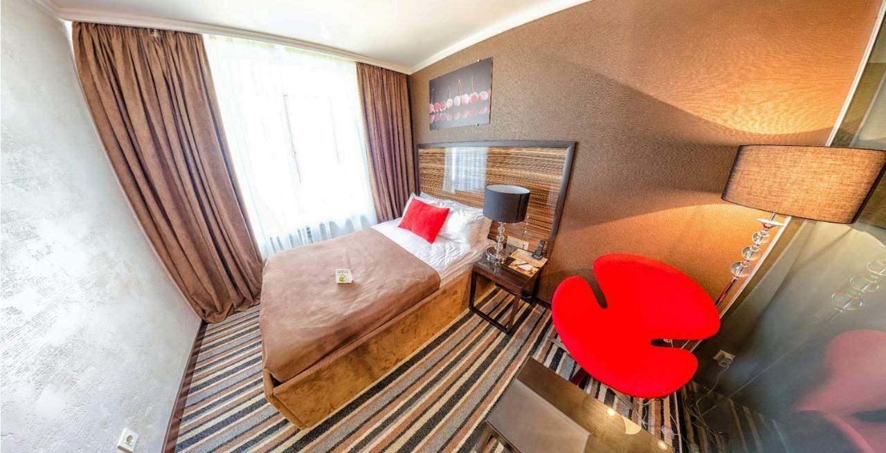 Hotel Kharkov エクステリア 写真