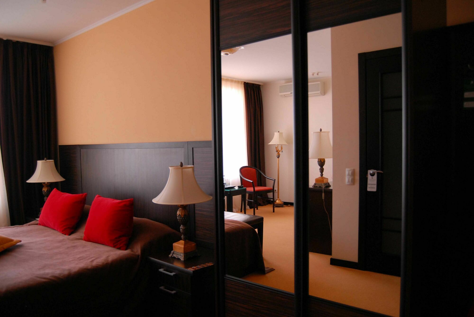 Hotel Kharkov エクステリア 写真